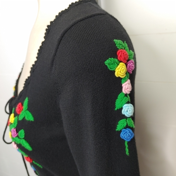Vintage Betsey Johnson floral embroidered cardigan S - Picture 6 of 14